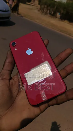 Apple XR 128 GB Rouge