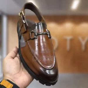 Photo - Chaussures Cuire