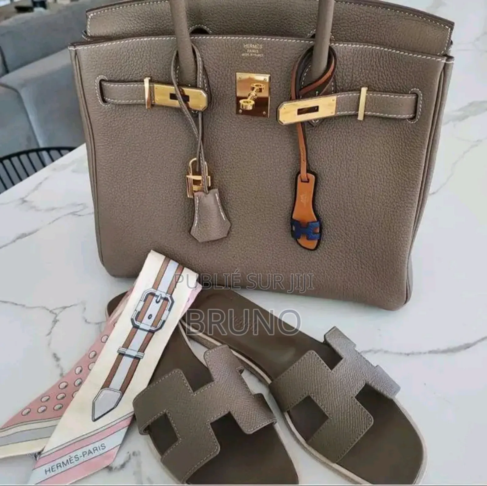 Les Sacs Avec Chaussures