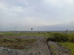 Vente De Terrains Vides À N’Sele – Réf. Safari Beach