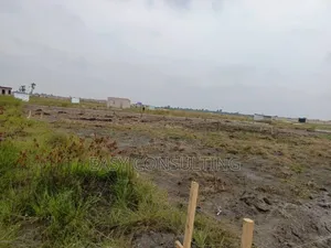 Vente De Terrains Vides À N’Sele – Réf. Safari Beach