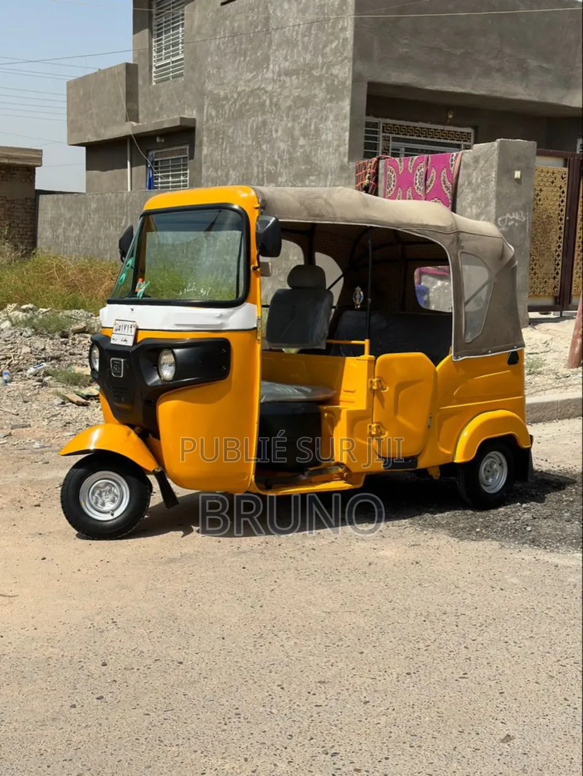 New TVS King Cargo 2025 Blanc