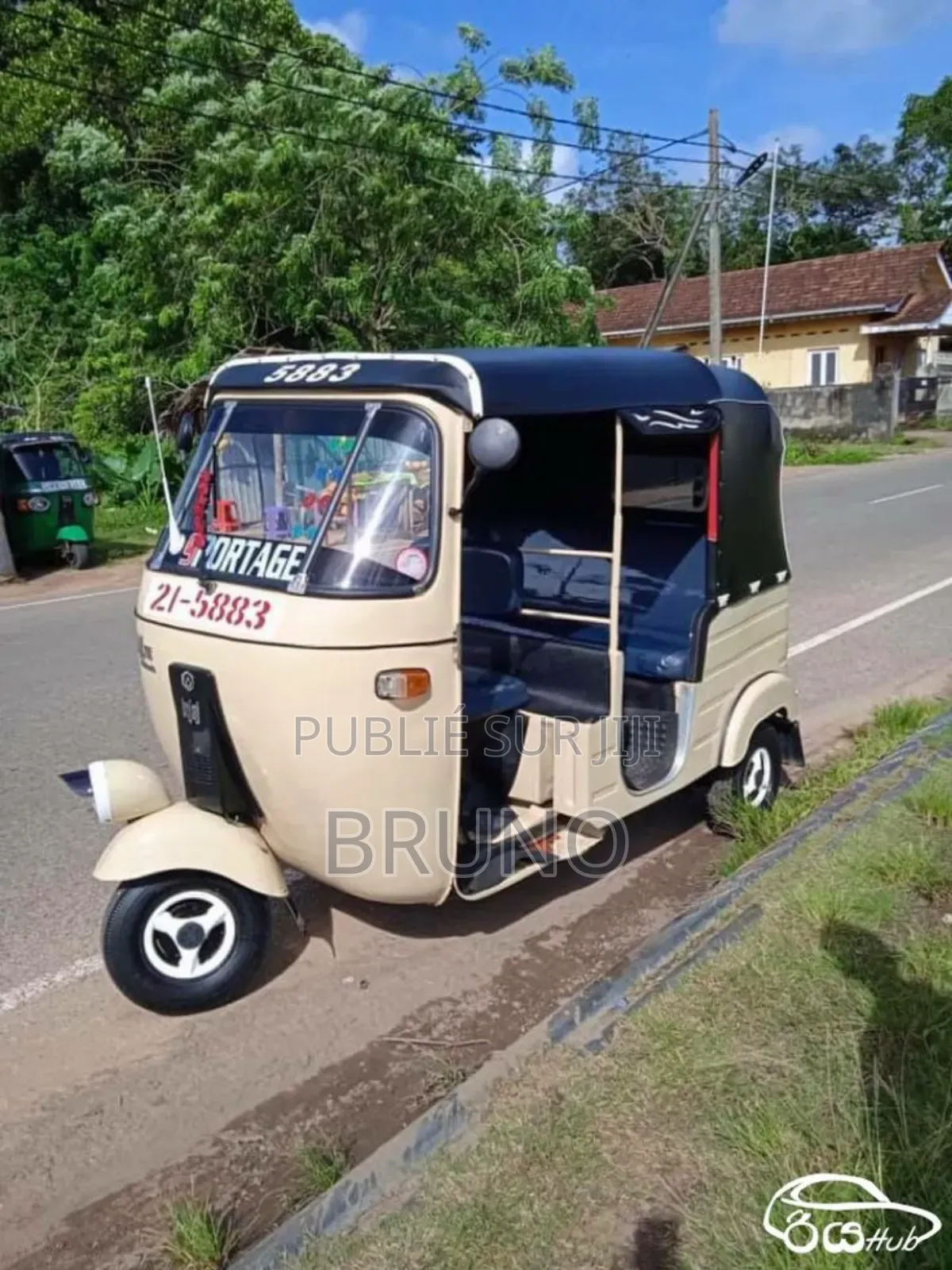 New TVS King Cargo 2025 Blanc