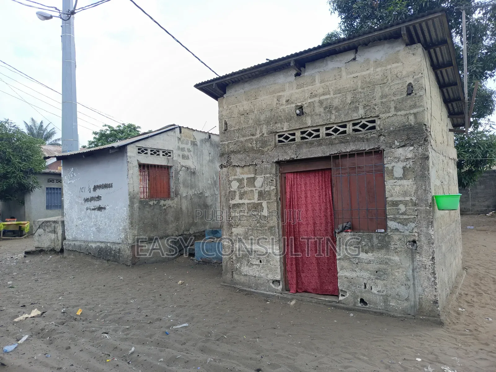 2chbre Villa dans Terre Jaune, Nsele à Vendre