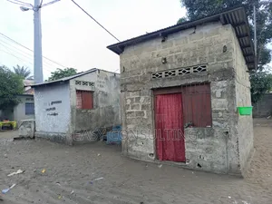 2chbre Villa dans Terre Jaune, Nsele à Vendre