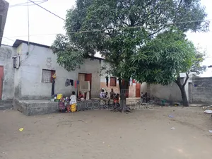 2chbre Villa dans Terre Jaune, Nsele à Vendre