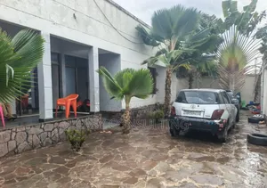 3chbre Villa dans Bel-Air, Mont-Ngafula à Vendre