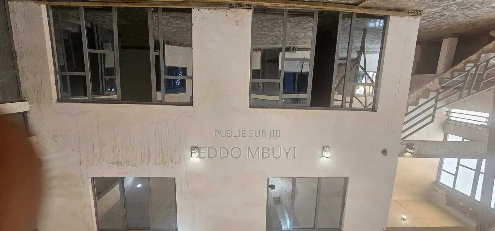 Bâtiment À Louer / Météo / Faustin