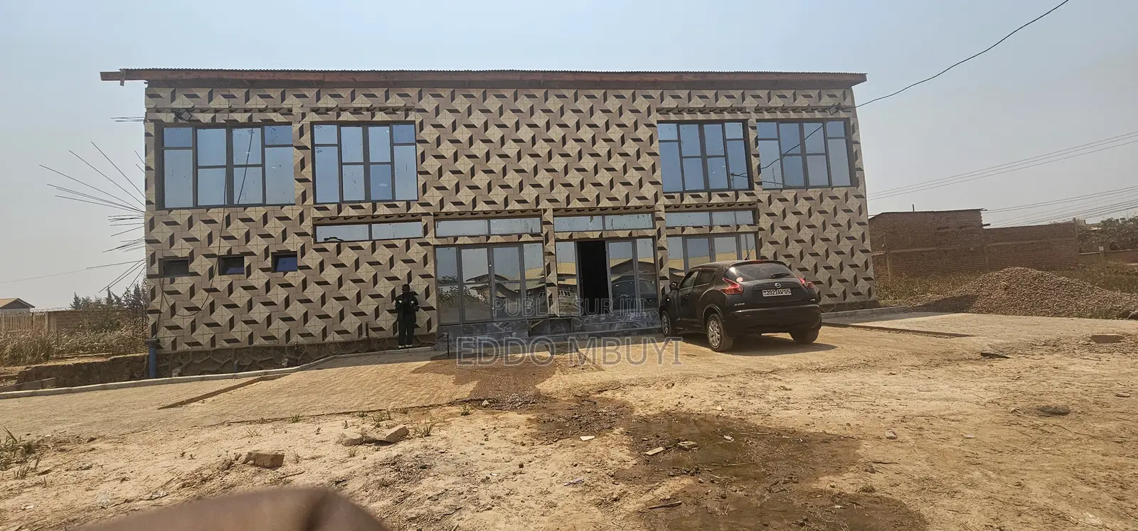 Bâtiment À Louer / Météo / Faustin