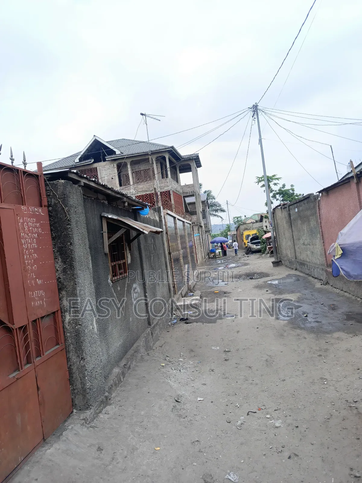 2chbre Villa dans Q9, Ndjili à Vendre