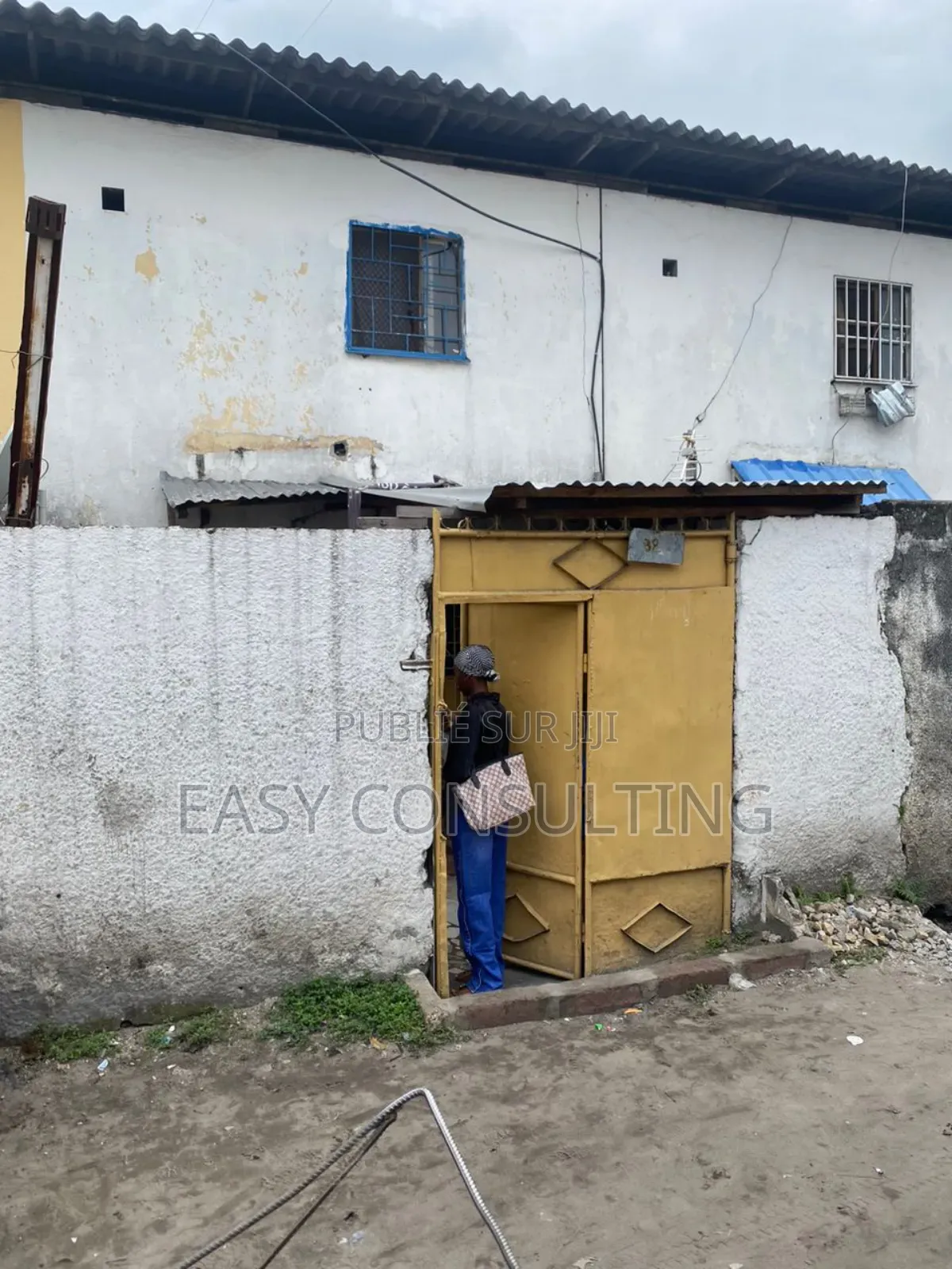 3chbre Villa dans Terminus, Lemba à Vendre