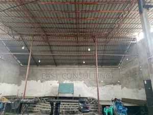 Parcelle Sur Boulevard Lumumba Au Q/ Efobank C/N'sele