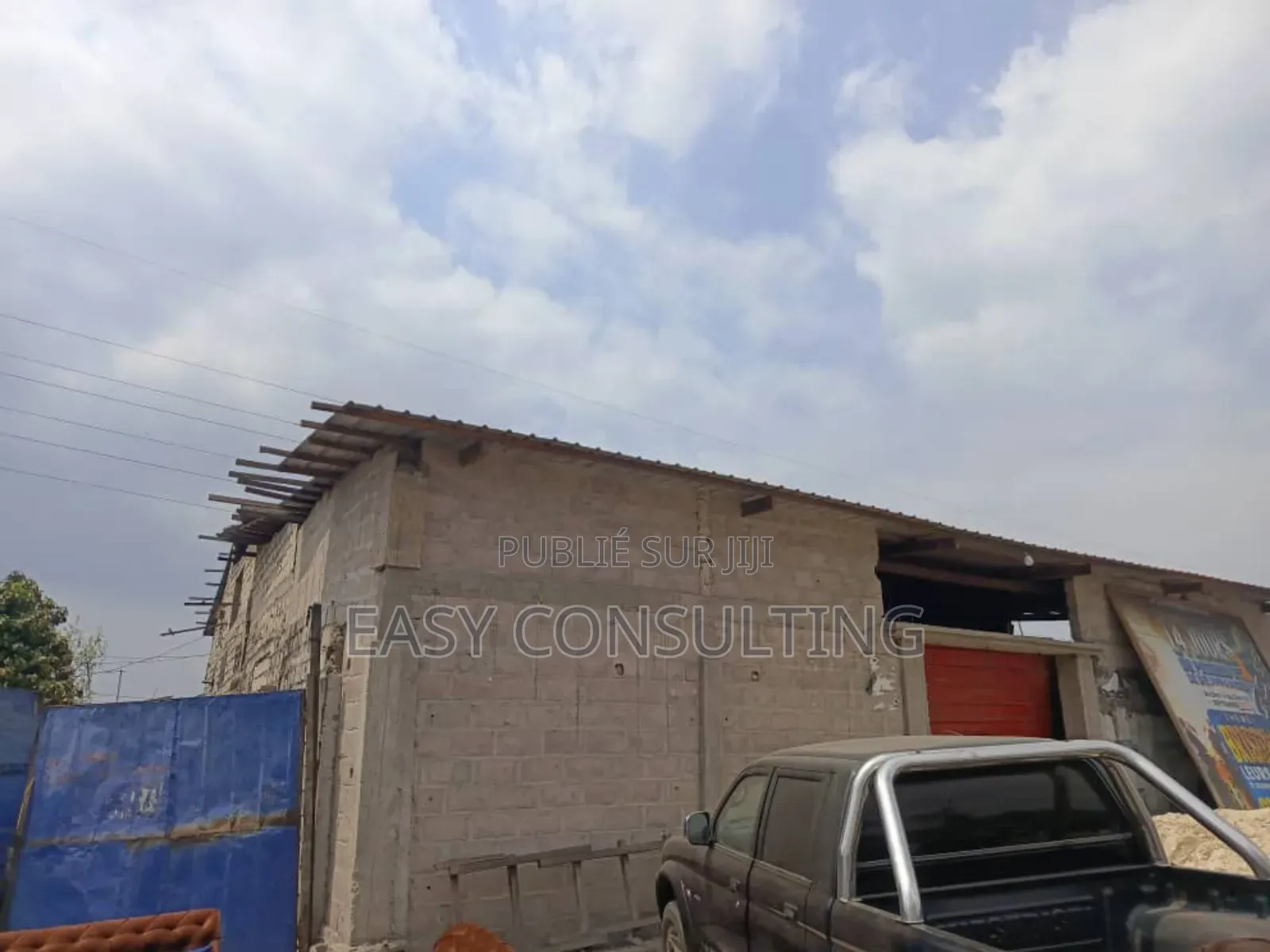 Parcelle Sur Boulevard Lumumba Au Q/ Efobank C/N'sele