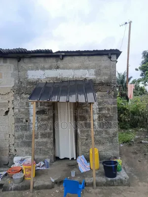 Parcelle Avec Grand Studio À Vendre – Quartier Camp Pm, C/N’Sele