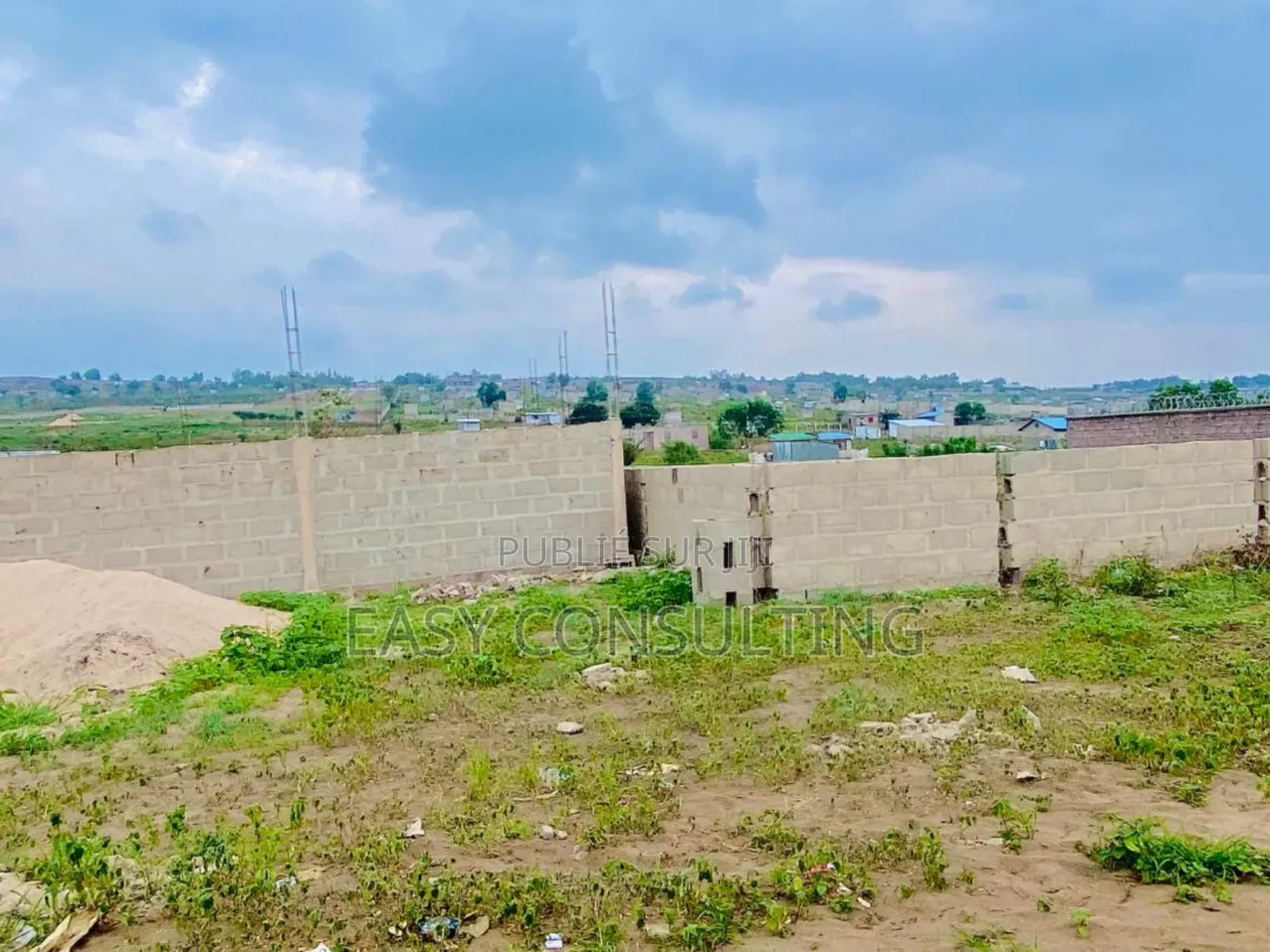 Terrains À Vendre – N’Sele Bambou, Quartier Bolingo