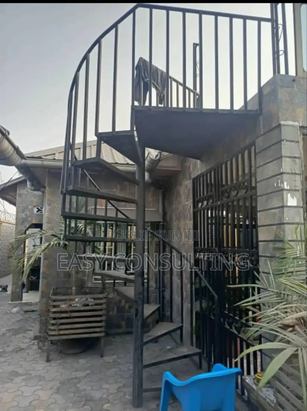 3chbre Villa dans Esplanade, Nsele à Vendre