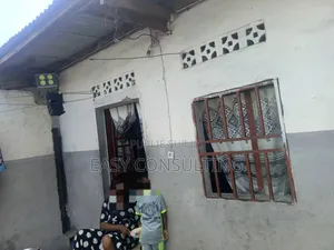 2chbre Villa dans Réf. Bokassa Kasaï, Barumbu à Vendre