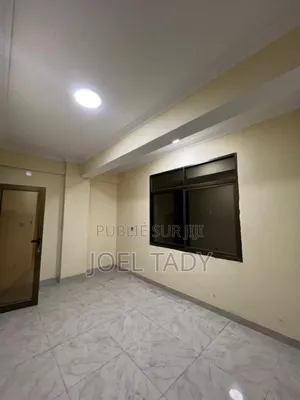 3chbre Appartement dans Empire Supreme, Kintambo à Vendre