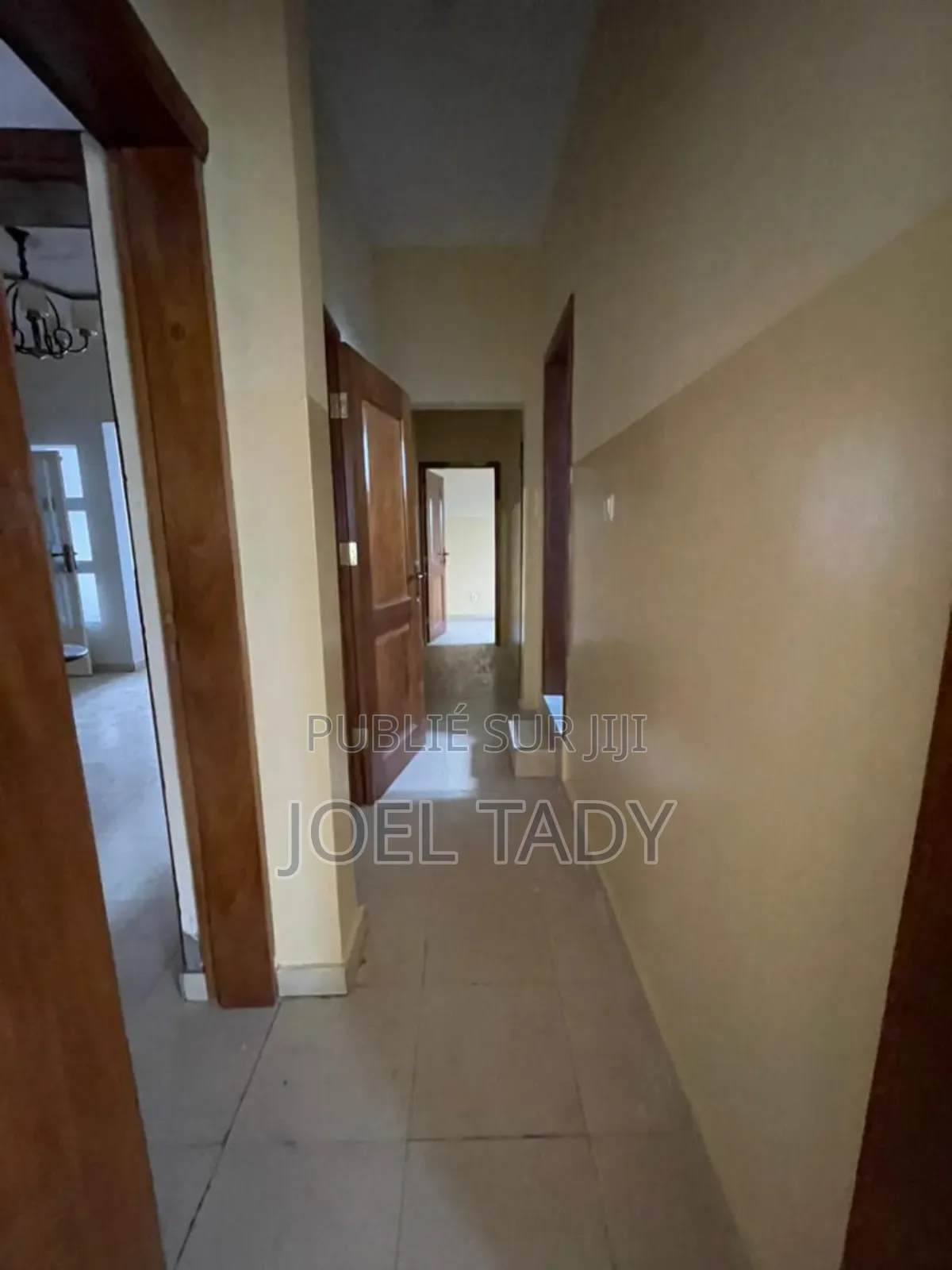 3chbre Appartement dans Empire Supreme, Ngaliema à Louer