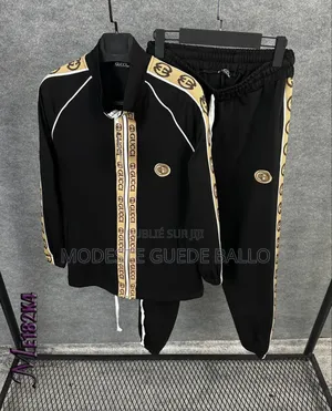 Les Vêtements Homme