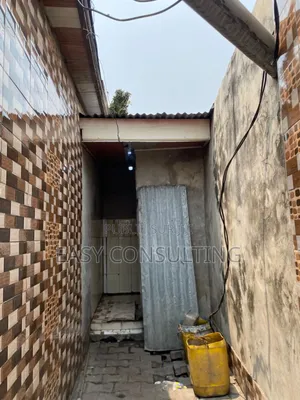 2chbre Villa dans Kinkole Juvel, Nsele à Vendre