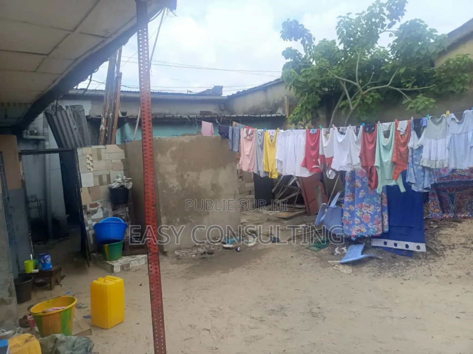 1chbre Villa dans Q6, Ndjili à Vendre