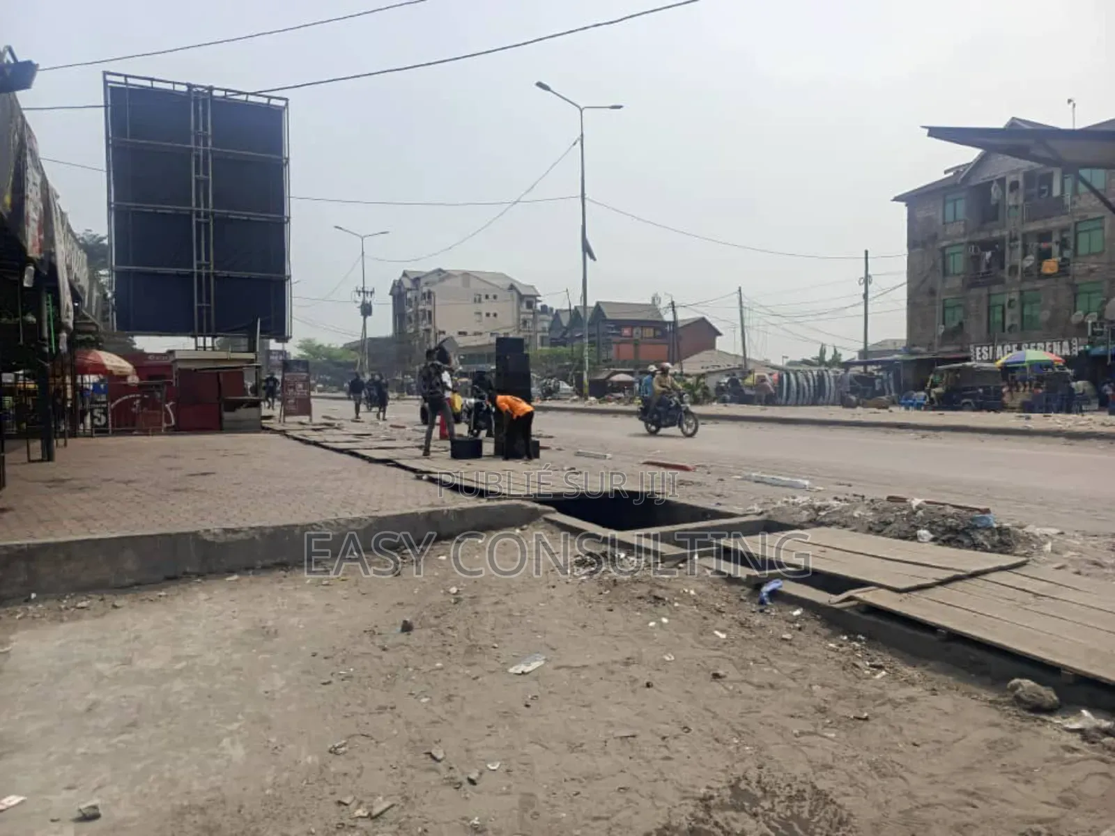 1chbre Villa dans Q1, Ndjili à Vendre