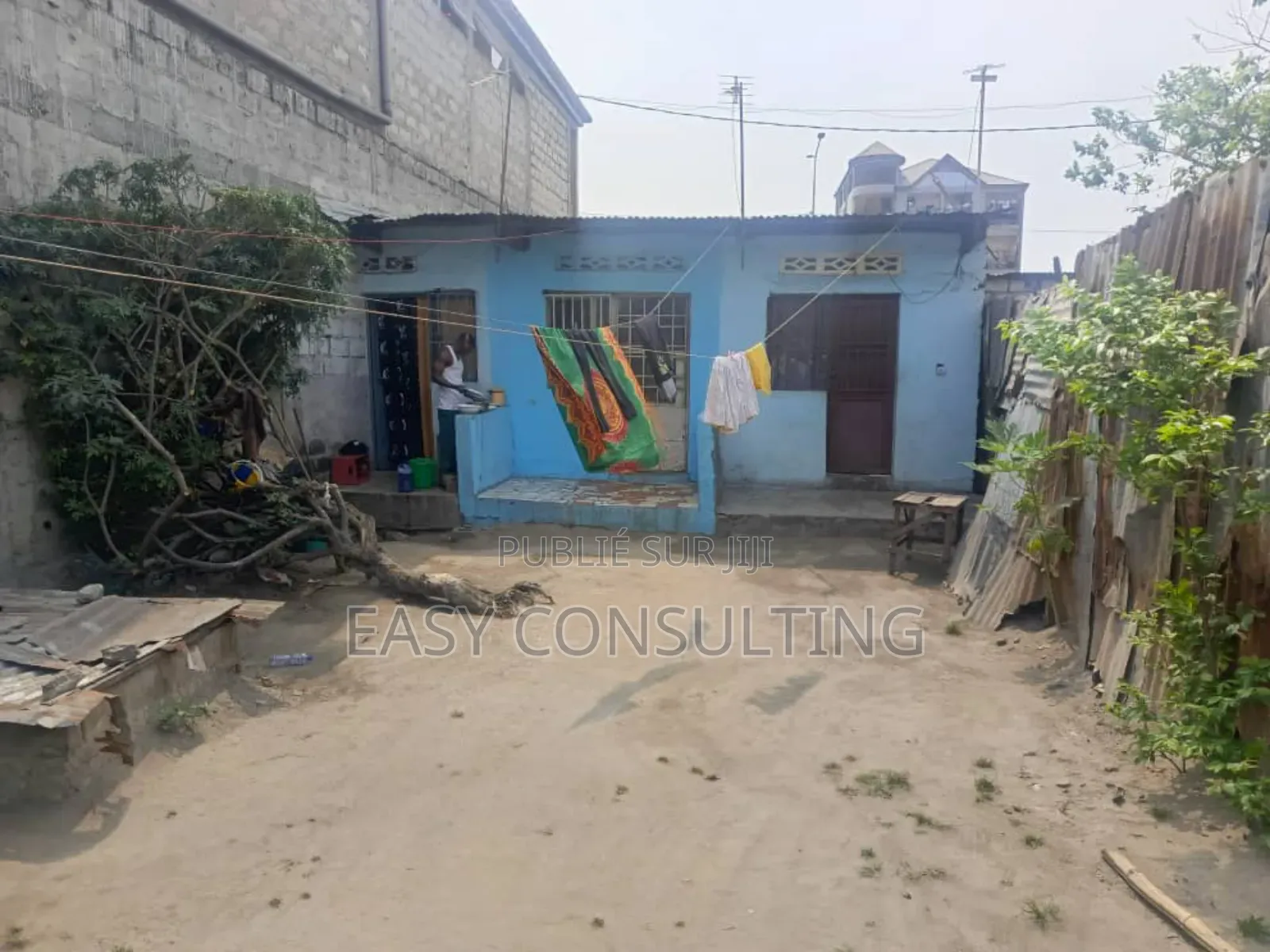 1chbre Villa dans Q1, Ndjili à Vendre