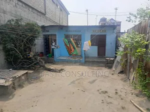 1chbre Villa dans Q1, Ndjili à Vendre