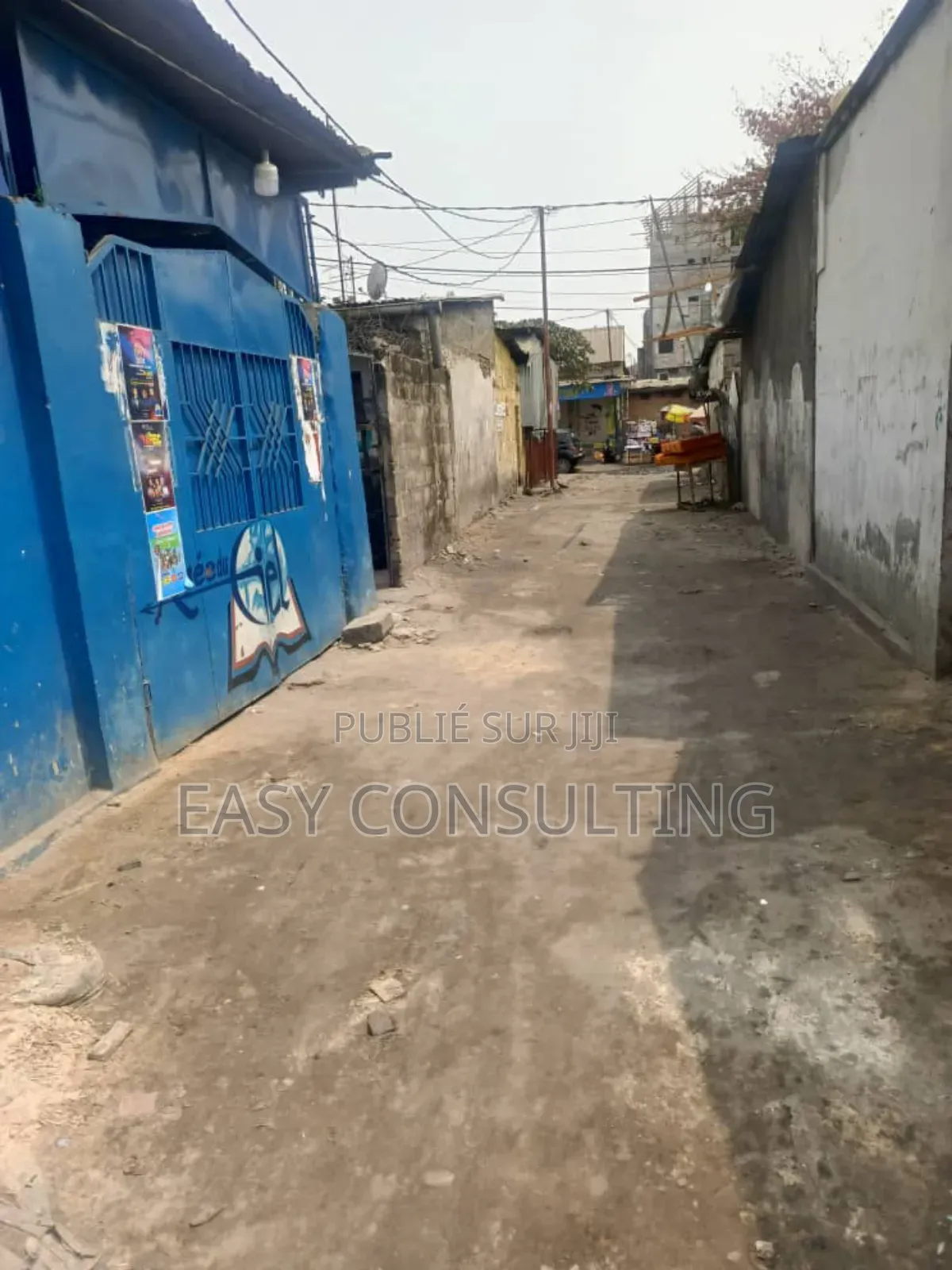 1chbre Villa dans Q1, Ndjili à Vendre