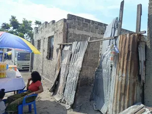 2chbre Villa dans Q13, Ndjili à Vendre