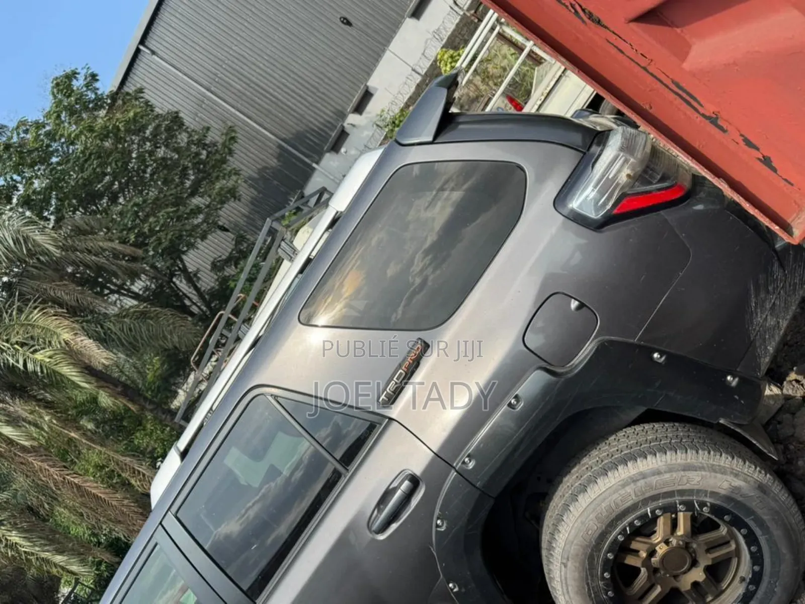 Toyota 4-Runner Trail 4dr 4x4 (4.0L 6cyl 5A) 2016 Gris