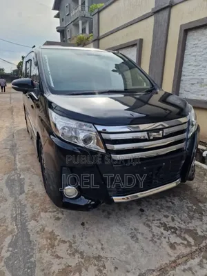 Toyota Noah 2021 Black