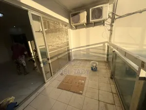 3chbre Appartement dans Empire Supreme, Ngaliema à Louer