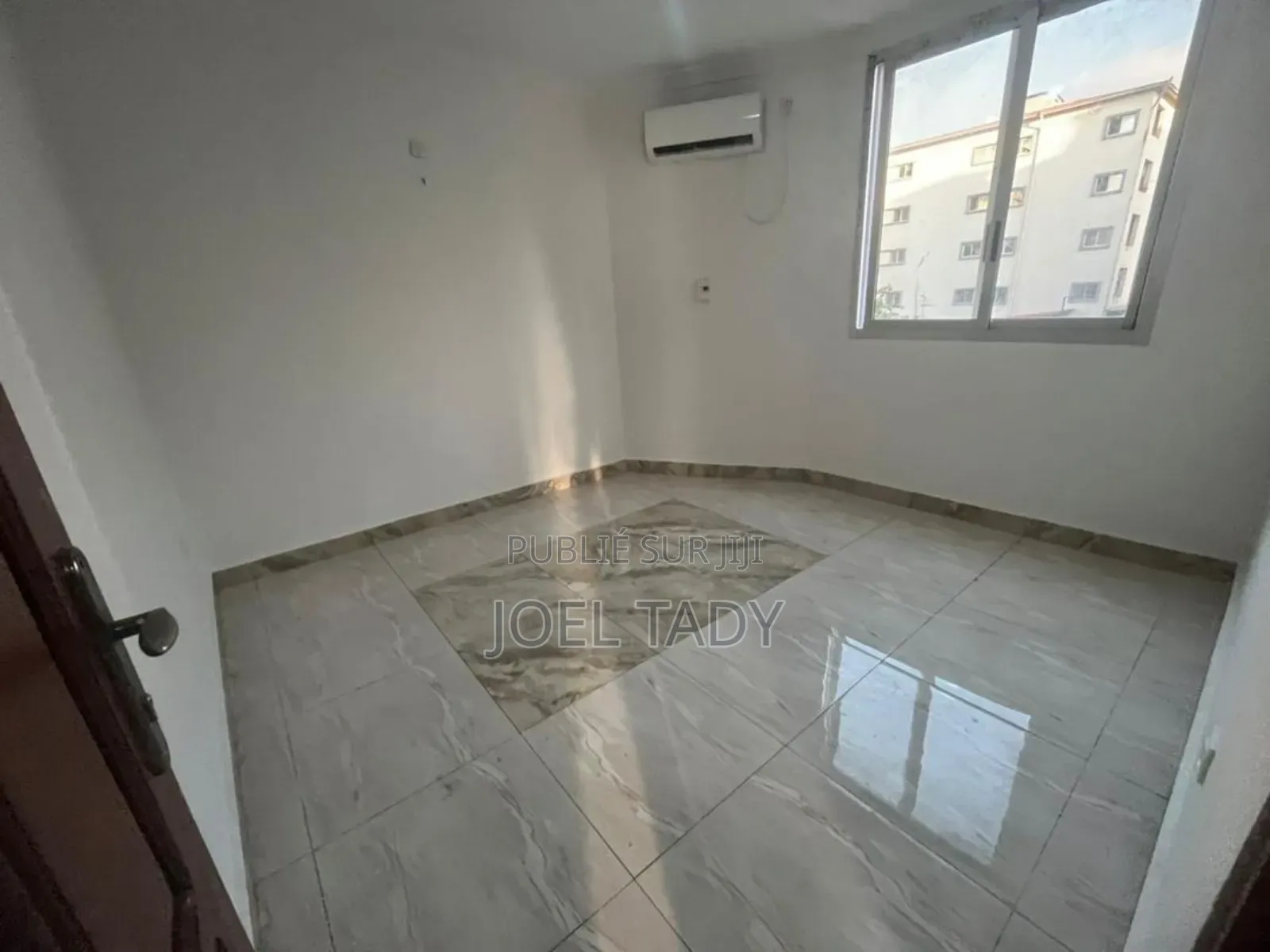 3chbre Appartement dans Empire Supreme, Ngaliema à Louer