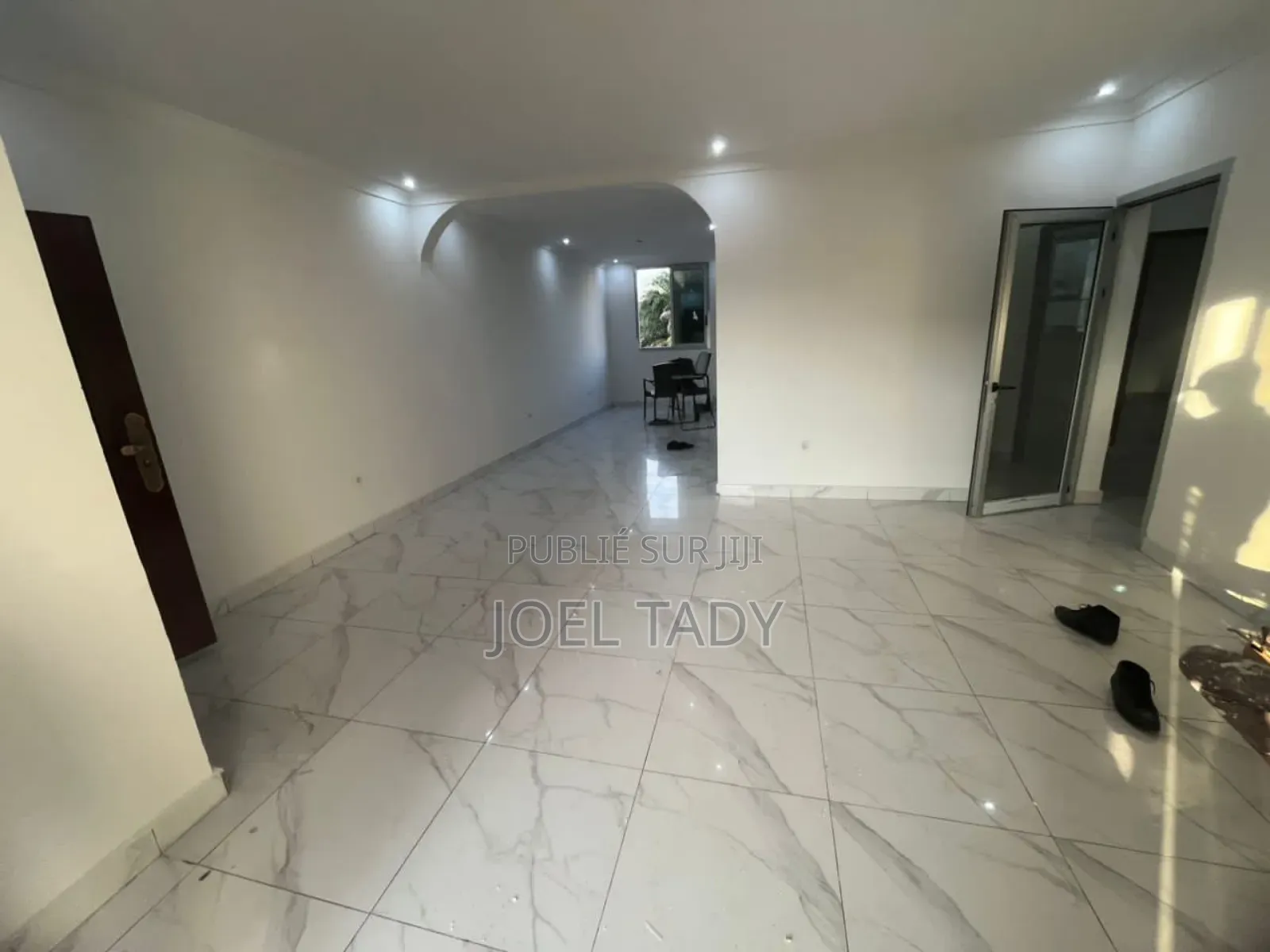 3chbre Appartement dans Empire Supreme, Ngaliema à Louer