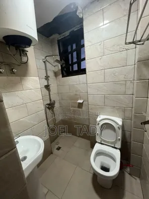 2chbre Appartement dans Empire Supreme, Ngaliema à Louer