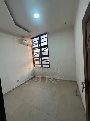 2chbre Appartement dans Empire Supreme, Ngaliema à Louer