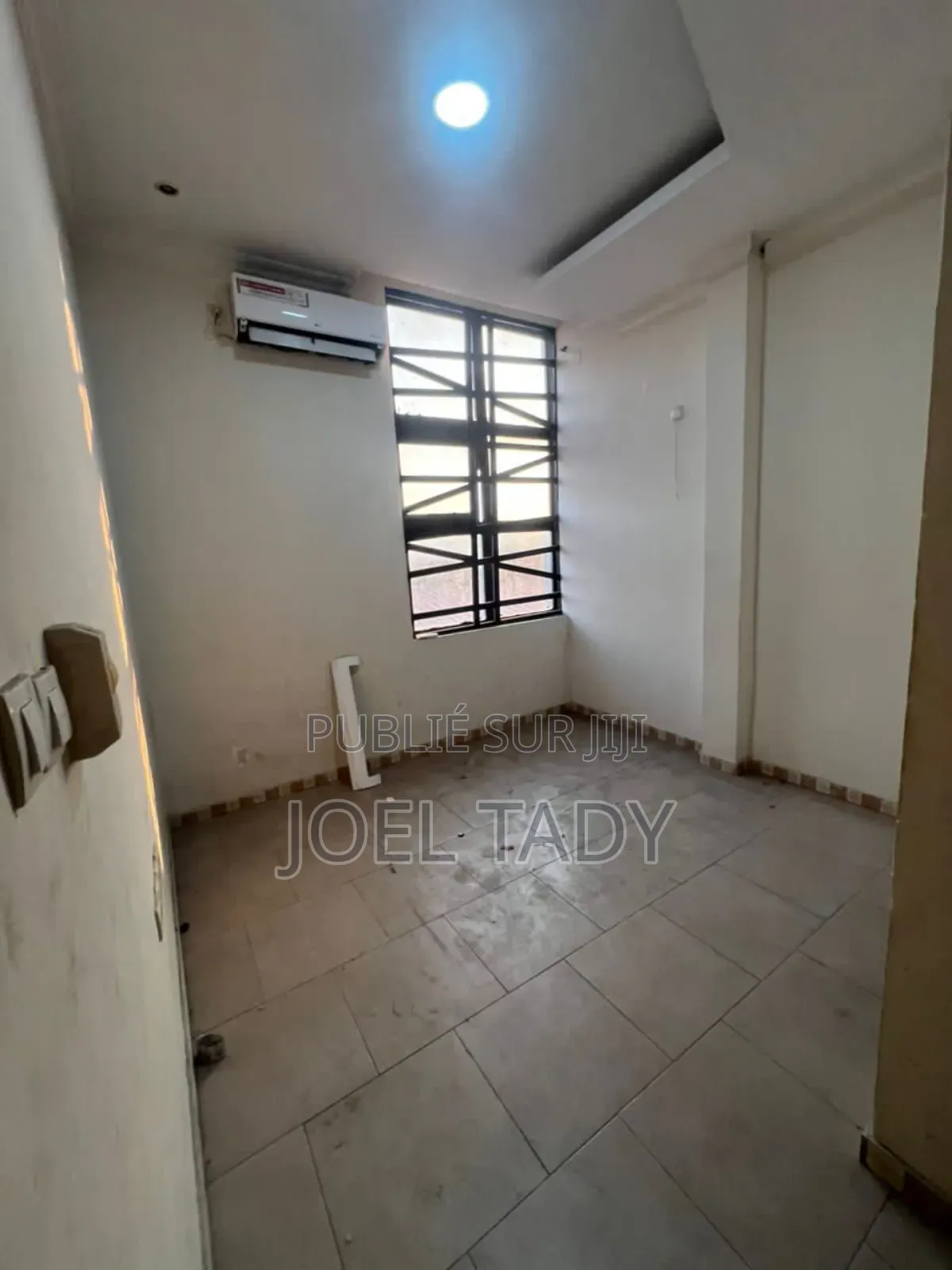 2chbre Appartement dans Empire Supreme, Ngaliema à Louer