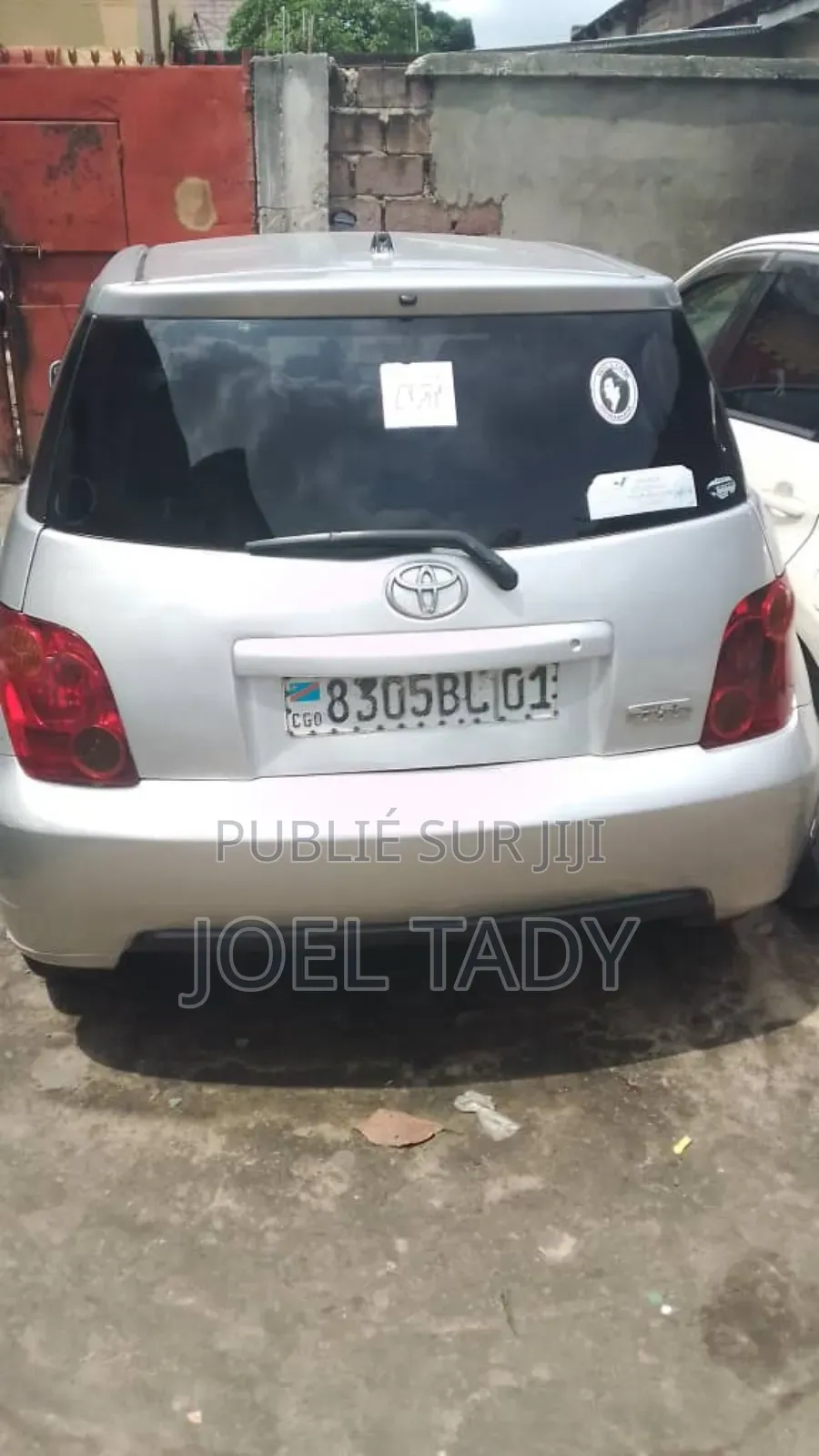 Toyota IST 2011 Gris