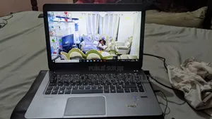 Ordinateur Portable HP 240 G7 8GB Intel Core Ultra 7 HDD 500GB