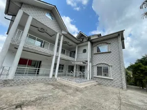 4chbre Duplex dans Empire Supreme, Ngaliema à Vendre