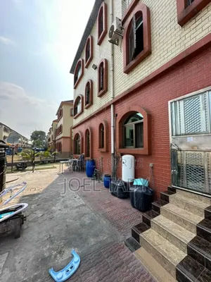 5chbre Villa dans Empire Supreme, Ngaliema à Vendre