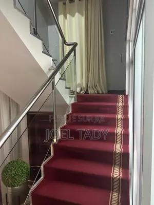 5chbre Villa dans Empire Supreme, Ngaliema à Vendre