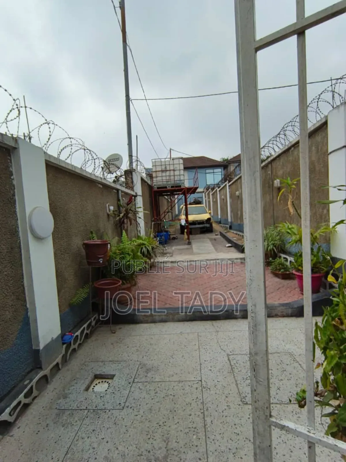 3chbre Villa dans Empire Supreme, Ngaliema à Vendre