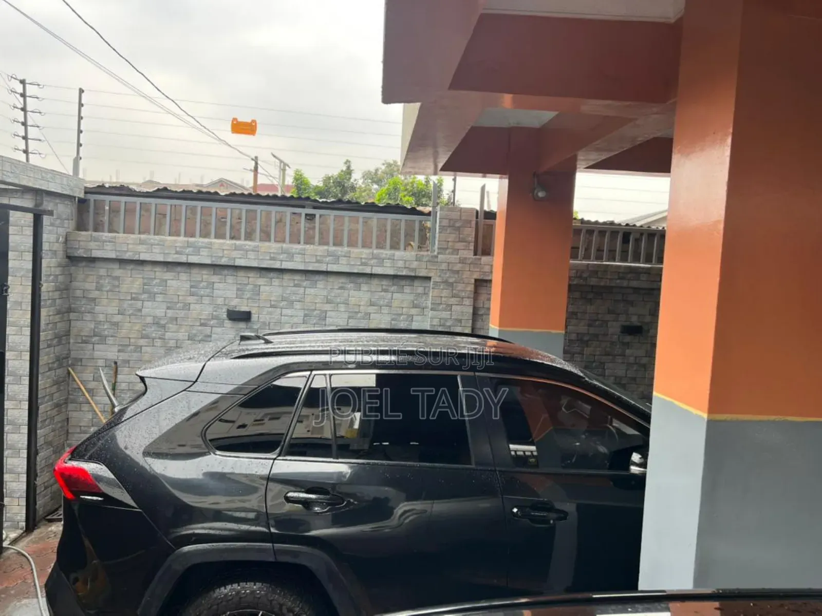 Toyota RAV4 Hybrid 2021 Blue