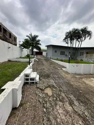 5chbre Villa dans Empire Supreme, Ngaliema à Vendre