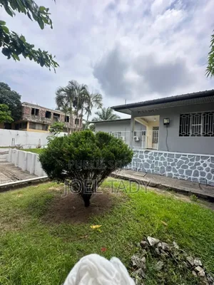 5chbre Villa dans Empire Supreme, Ngaliema à Vendre