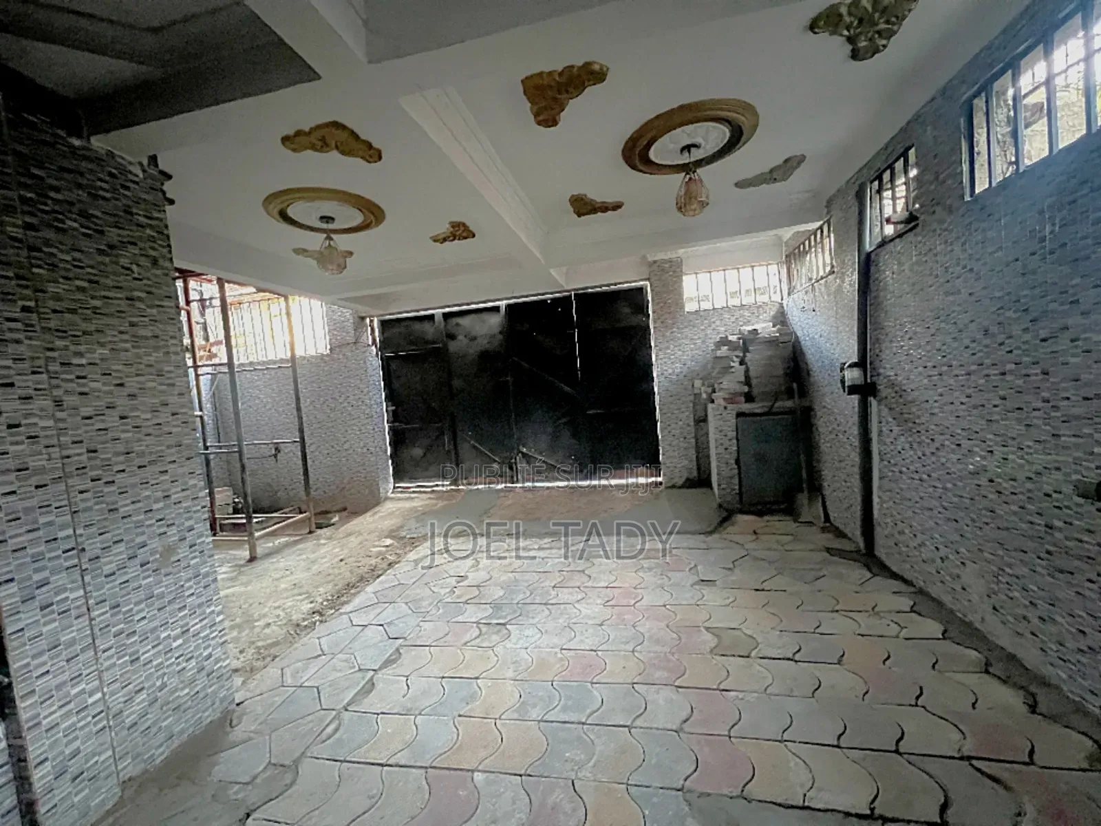 5chbre Maison de ferme dans Empire Supreme, Ngaliema à Vendre