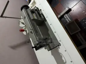 Machine À Coudre Industriel